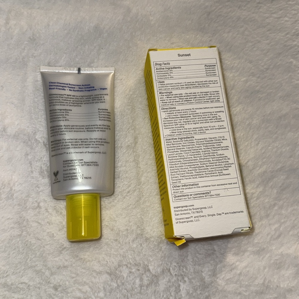 Supergoop! Glow Screen SPF 40 in shade SUNSET - Picture 2 of 2